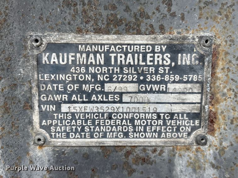 image for item FG2950 1999 Kaufman Trailers car carrier