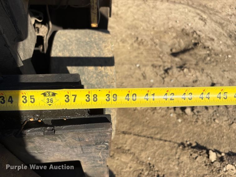 image for item FG2953 Caterpillar T40D forklift