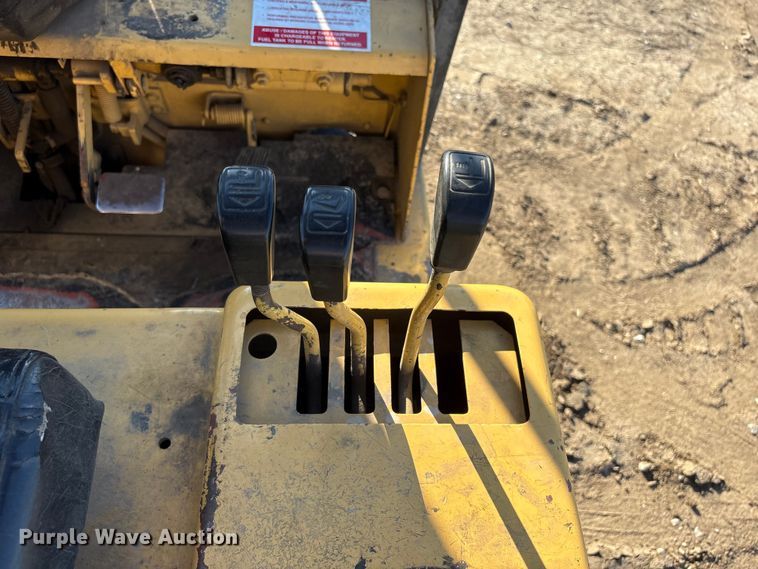 image for item FG2953 Caterpillar T40D forklift