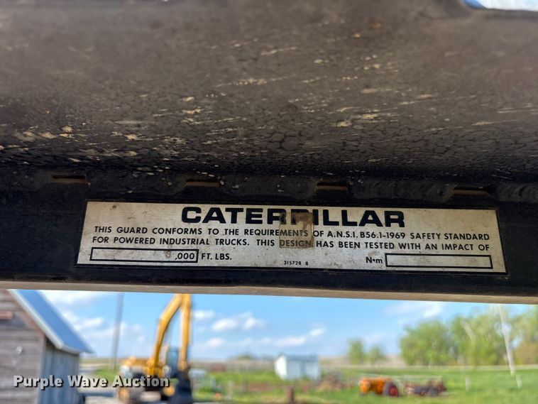 image for item FG2953 Caterpillar T40D forklift