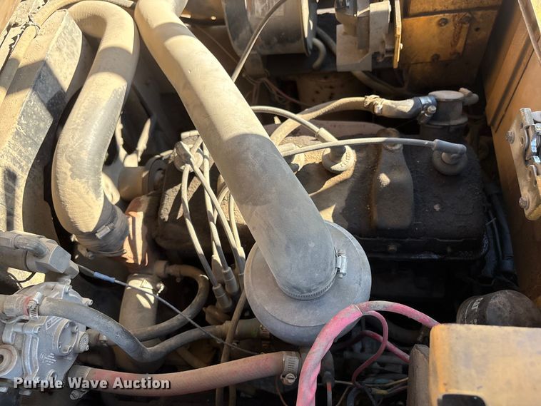 image for item FG2953 Caterpillar T40D forklift