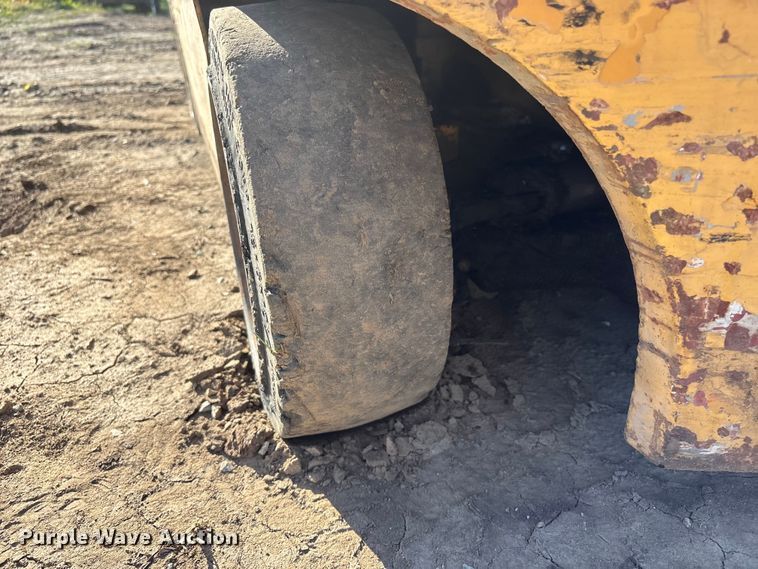 image for item FG2953 Caterpillar T40D forklift