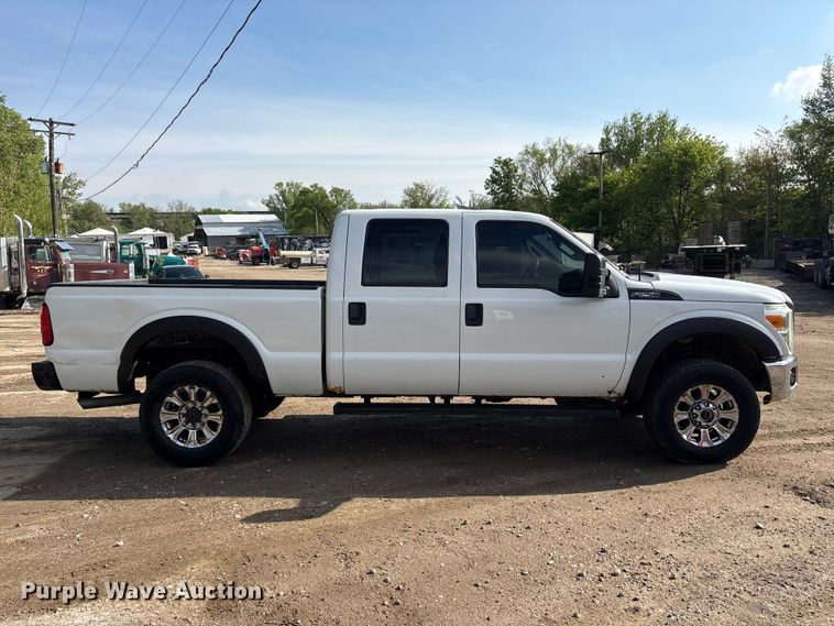 image for item FG2955 2014 Ford F250 Super Duty Crew Cab pickup truck