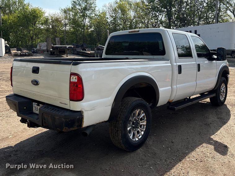 image for item FG2955 2014 Ford F250 Super Duty Crew Cab pickup truck
