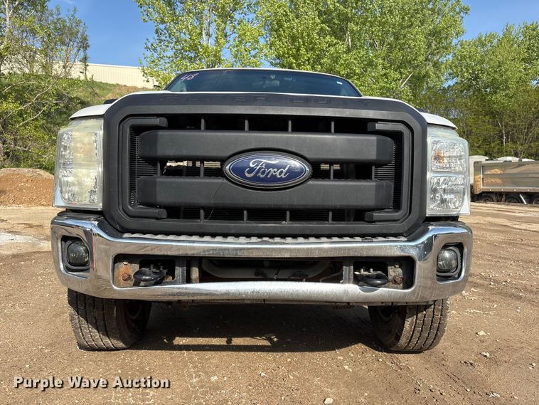 image for item FG2955 2014 Ford F250 Super Duty Crew Cab pickup truck