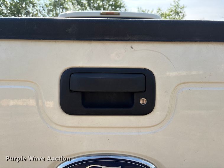 image for item FG2955 2014 Ford F250 Super Duty Crew Cab pickup truck