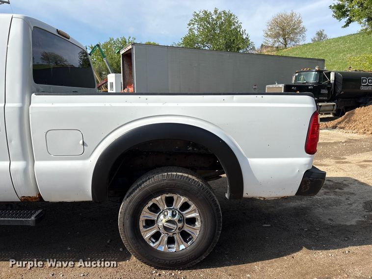 image for item FG2955 2014 Ford F250 Super Duty Crew Cab pickup truck