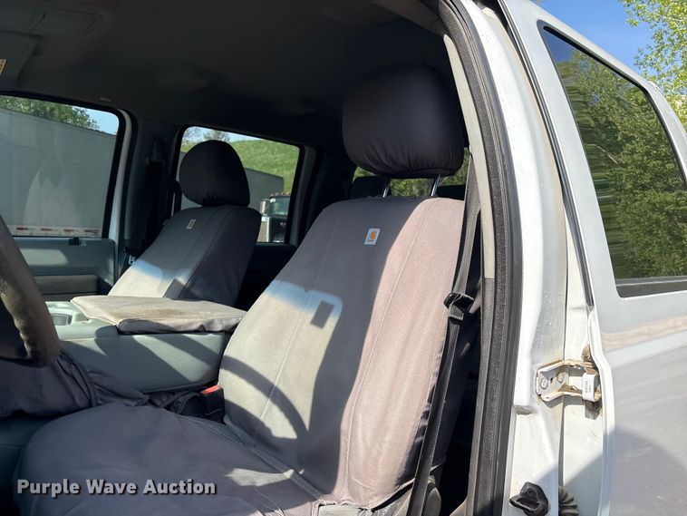 image for item FG2955 2014 Ford F250 Super Duty Crew Cab pickup truck