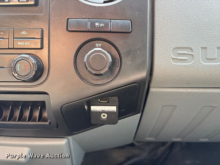 image for item FG2955 2014 Ford F250 Super Duty Crew Cab pickup truck