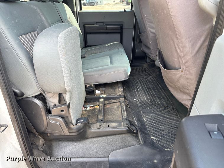 image for item FG2955 2014 Ford F250 Super Duty Crew Cab pickup truck