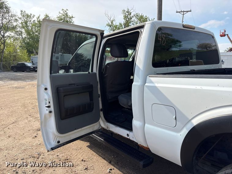 image for item FG2955 2014 Ford F250 Super Duty Crew Cab pickup truck