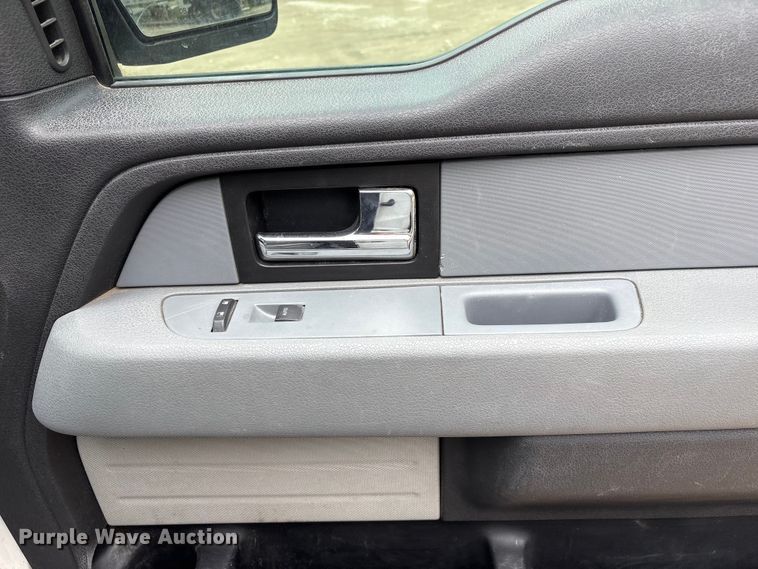 image for item FG2958 2014 Ford F150 Ext. Cab pickup truck