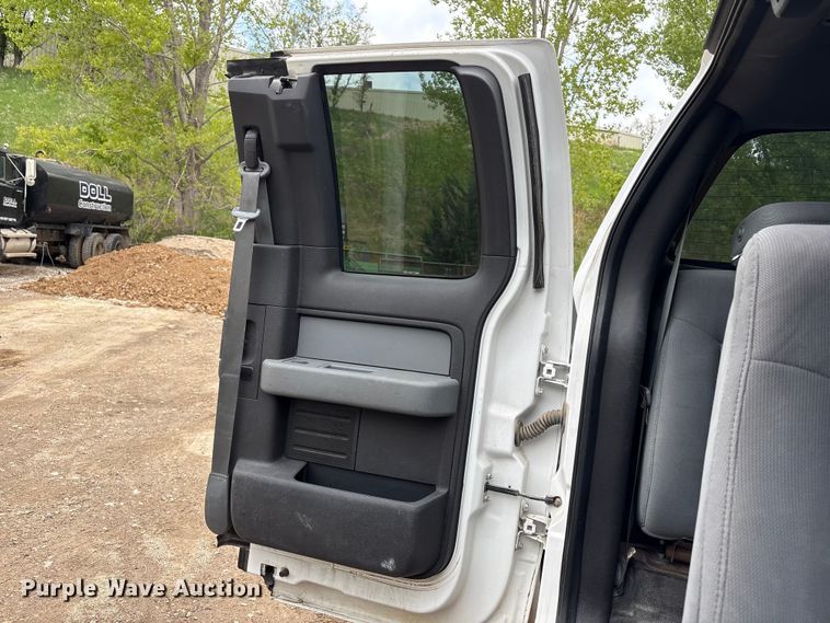 image for item FG2958 2014 Ford F150 Ext. Cab pickup truck