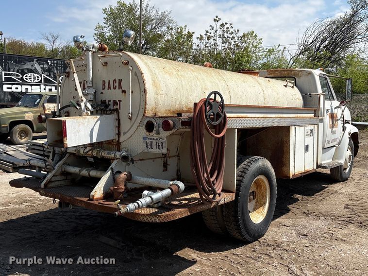 image for item FG2960 1967 GMC water truck