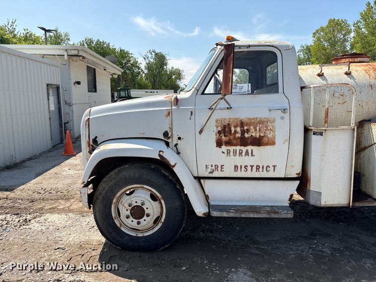 image for item FG2960 1967 GMC water truck