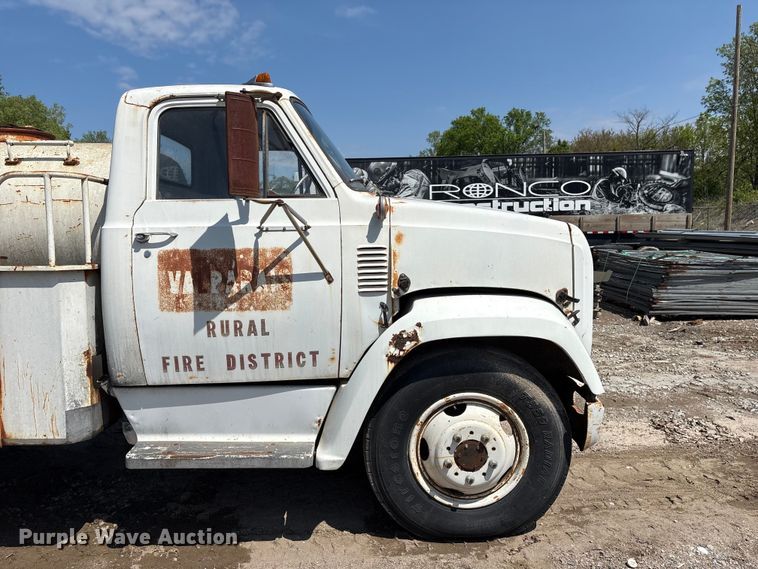 image for item FG2960 1967 GMC water truck