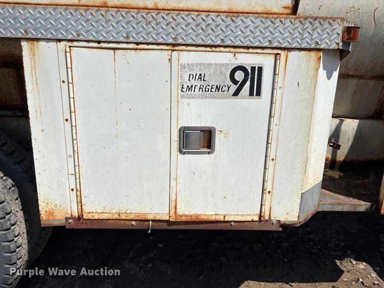 image for item FG2960 1967 GMC water truck
