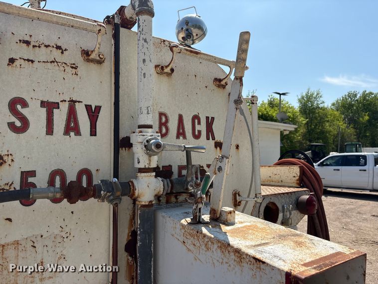 image for item FG2960 1967 GMC water truck