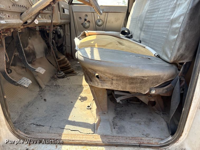 image for item FG2960 1967 GMC water truck