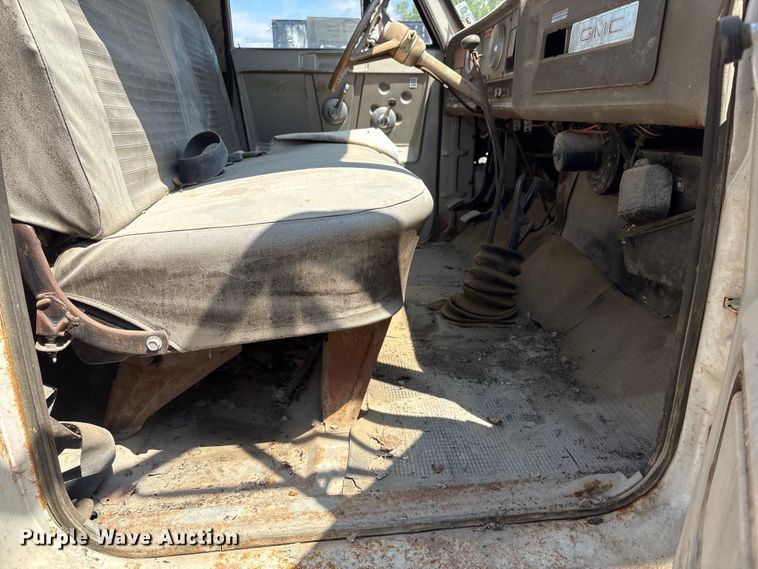 image for item FG2960 1967 GMC water truck