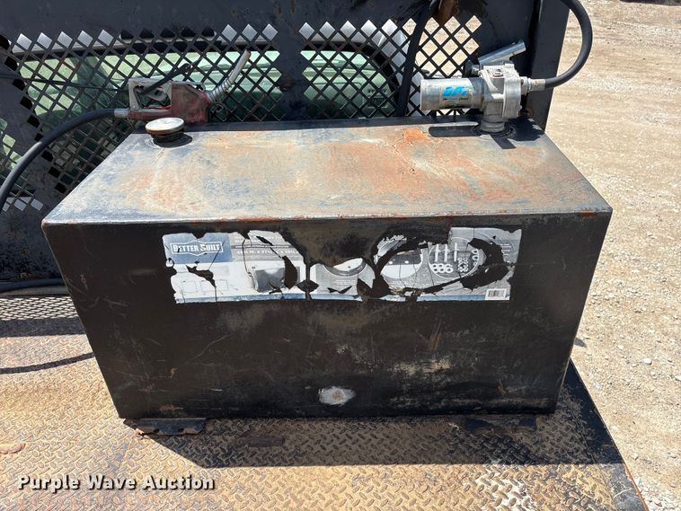 image for item FG2961 2001 Ford F550 Super Duty flatbed truck