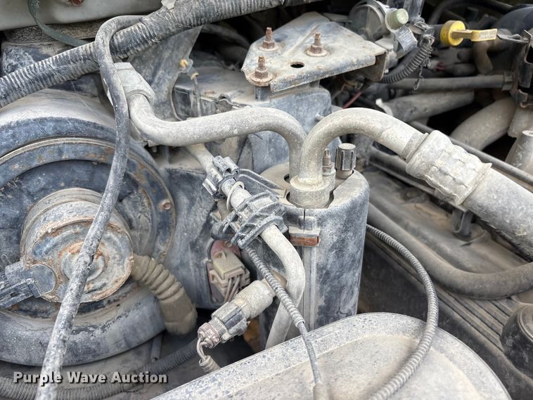 image for item FG2961 2001 Ford F550 Super Duty flatbed truck
