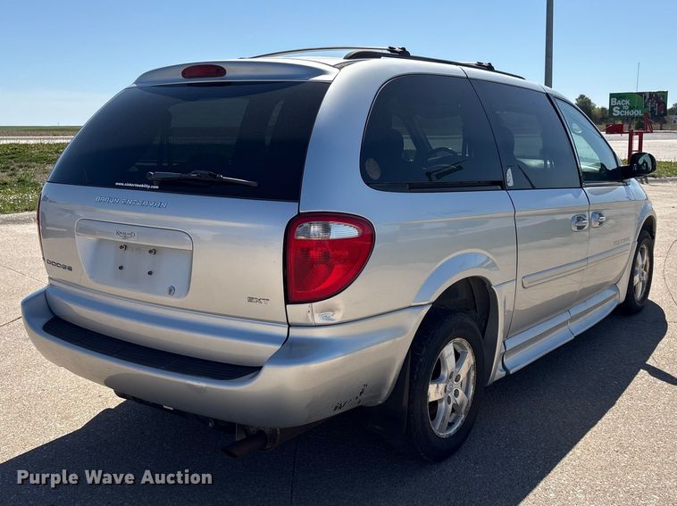 image for item FG2988 2006 Dodge Grand Caravan SXT van