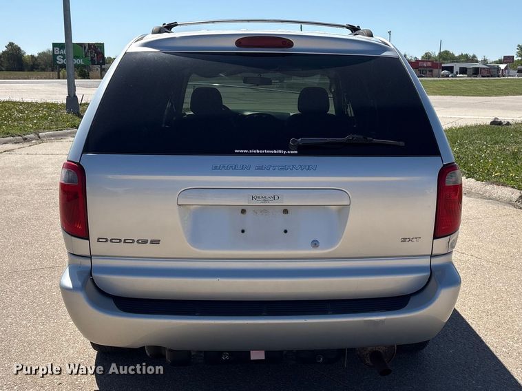 image for item FG2988 2006 Dodge Grand Caravan SXT van