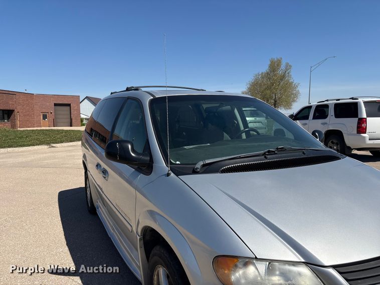 image for item FG2988 2006 Dodge Grand Caravan SXT van