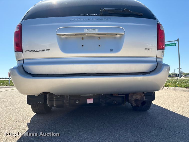 image for item FG2988 2006 Dodge Grand Caravan SXT van