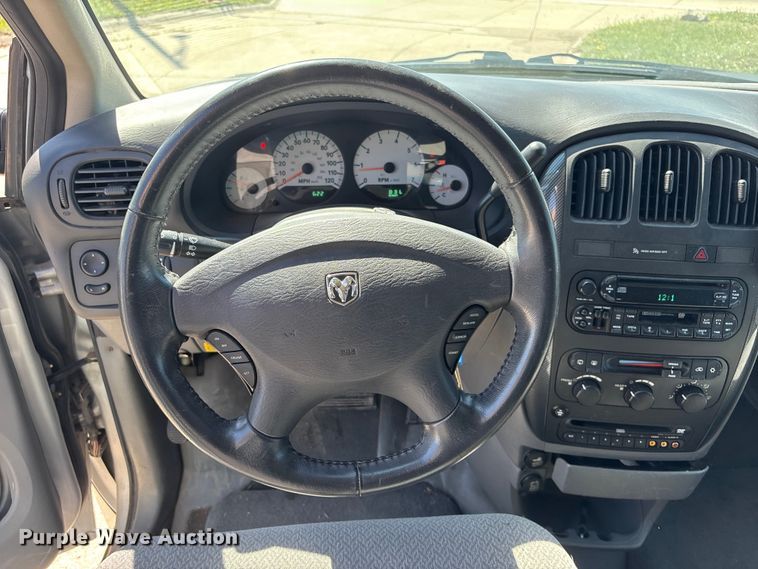 image for item FG2988 2006 Dodge Grand Caravan SXT van