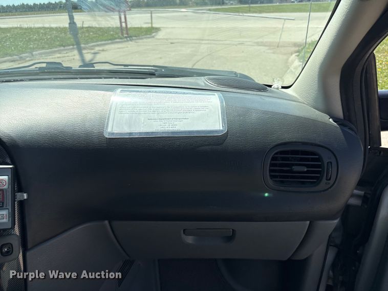 image for item FG2988 2006 Dodge Grand Caravan SXT van
