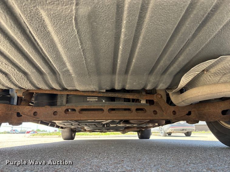 image for item FG2989 2008 Chrysler Town And Country van