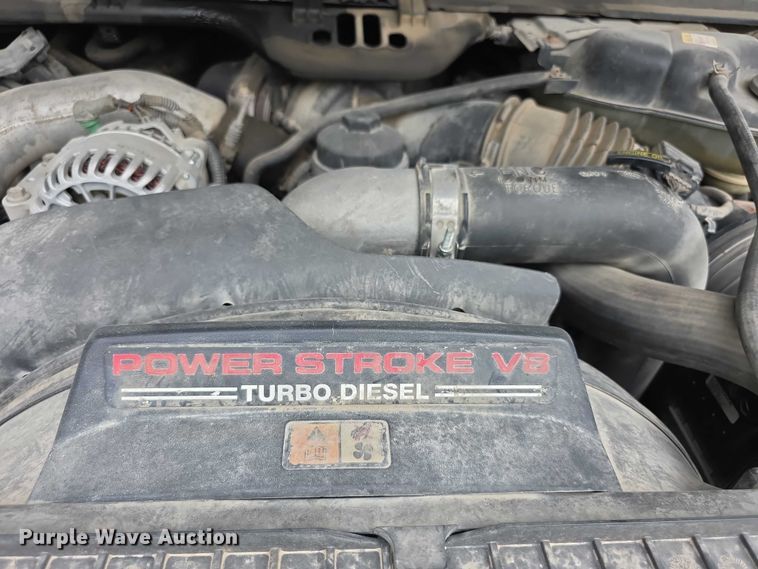 image for item FH6019 2004 Ford F350 Super Duty  flatbed pickup truck