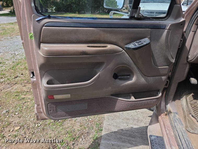 image for item FH6020 1997 Ford F250 Ext. Cab pickup truck