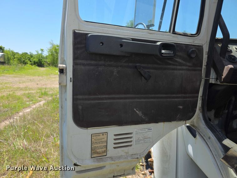 image for item FH6029 1989 Mack CS box truck