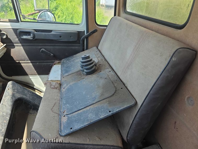 image for item FH6029 1989 Mack CS box truck