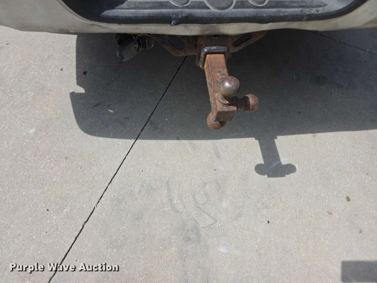 image for item FH6032 2010 Toyota Tundra Ext. Cab pickup truck