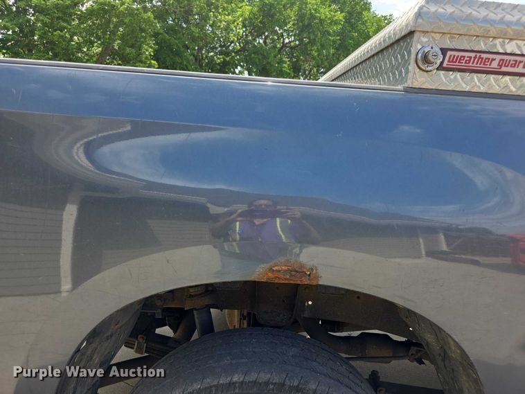 image for item FH6032 2010 Toyota Tundra Ext. Cab pickup truck