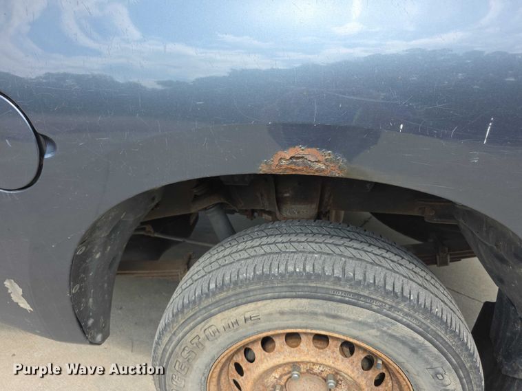 image for item FH6032 2010 Toyota Tundra Ext. Cab pickup truck