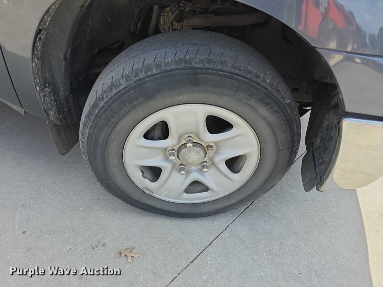 image for item FH6032 2010 Toyota Tundra Ext. Cab pickup truck