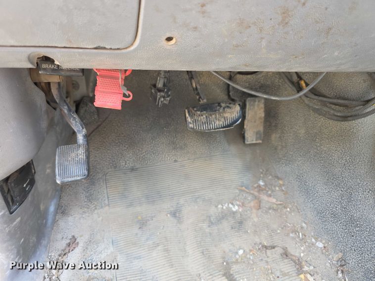 image for item FH6040 1997 Ford F450 dump flatbed truck