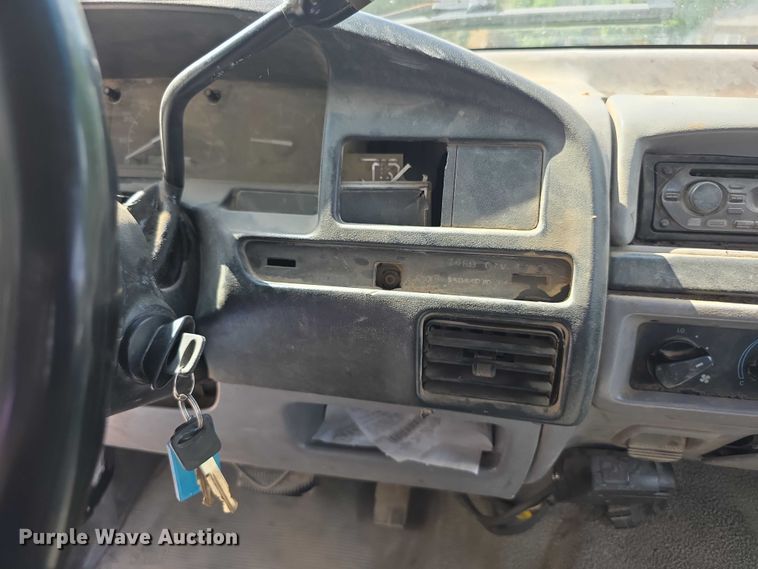 image for item FH6040 1997 Ford F450 dump flatbed truck