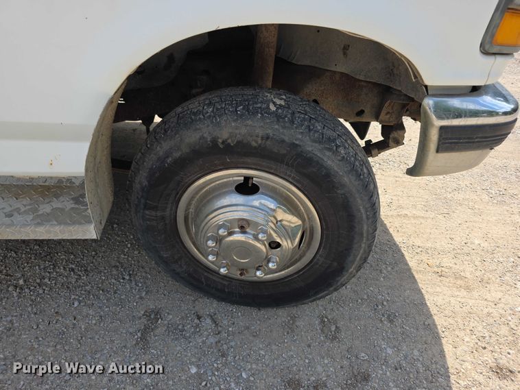 image for item FH6040 1997 Ford F450 dump flatbed truck