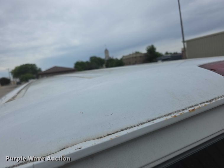 image for item FH6045 2000 Ford E350 van