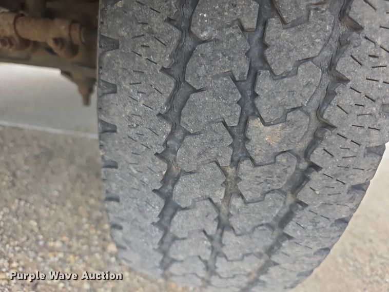 image for item FH6045 2000 Ford E350 van