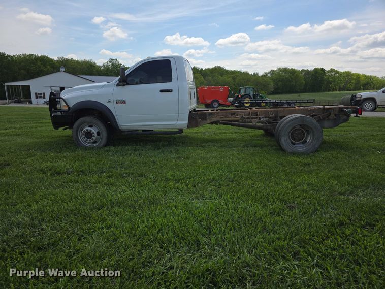 image for item FH6061 2012 Dodge Ram 5500 truck cab and chassis
