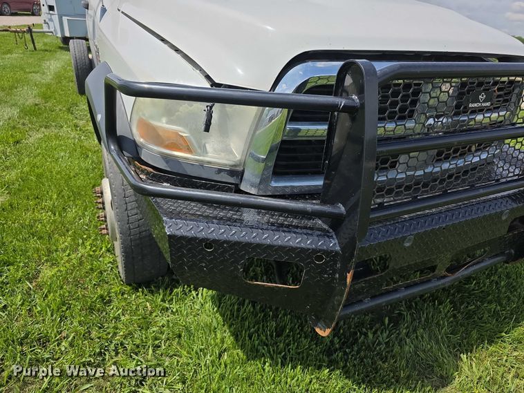 image for item FH6061 2012 Dodge Ram 5500 truck cab and chassis