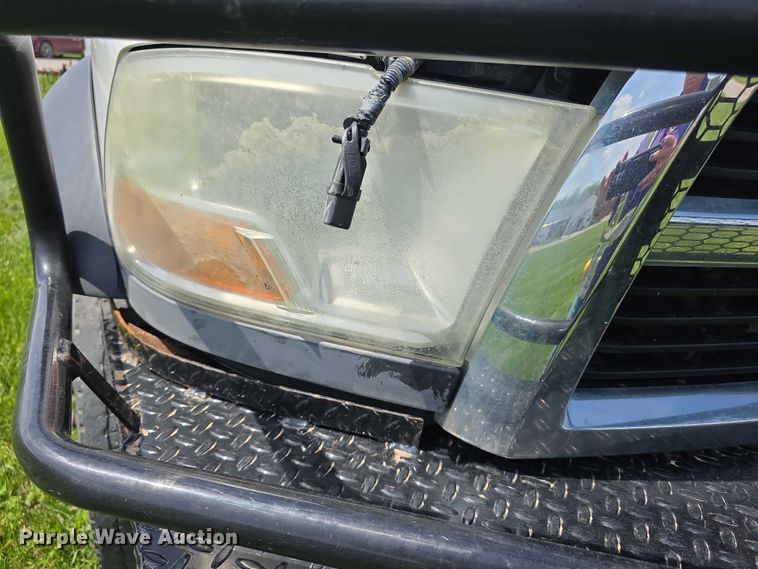 image for item FH6061 2012 Dodge Ram 5500 truck cab and chassis