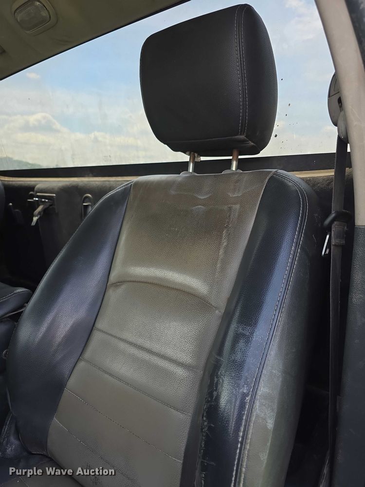 image for item FH6061 2012 Dodge Ram 5500 truck cab and chassis
